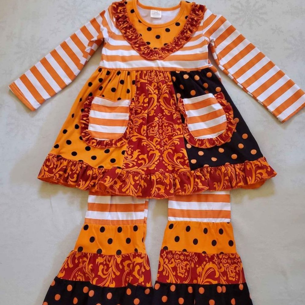 Girls (1) Halloween Fall Patch Two Piece L/S Ruffle Top & Pants